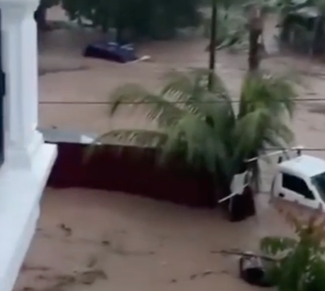 Inundaciones en Indonesia dejaron 49 muertos y miles de evacuados